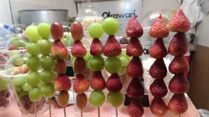healthy snack yogurt fruit